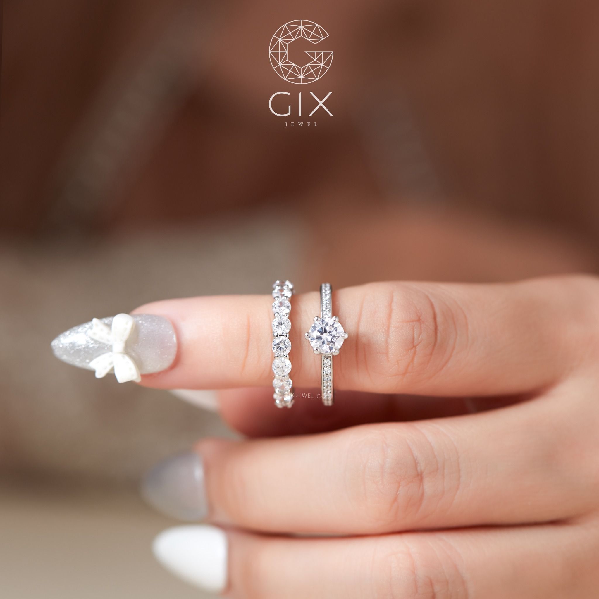 Nhẫn đính hôn vàng trắng 18k giá rẻ đính kim cương round cao cấp Gix Jewel