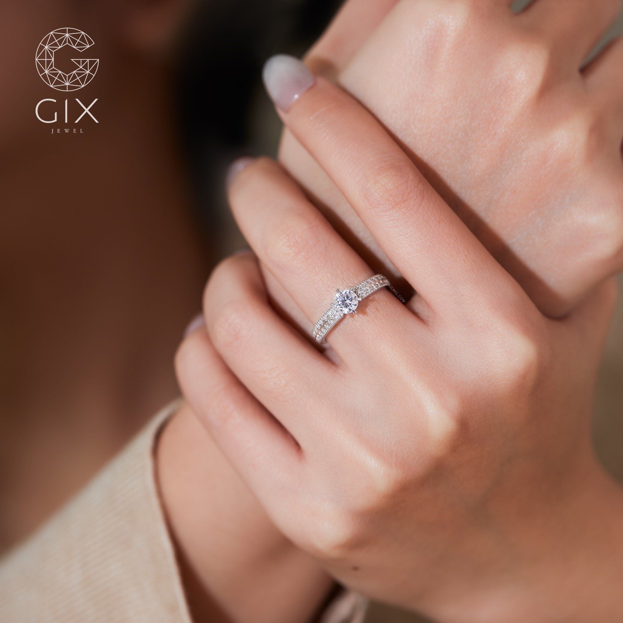 Nhẫn Cầu Hôn Vàng 10K Đẹp Đính Moissanite - Queen's Light | Gix Jewelry