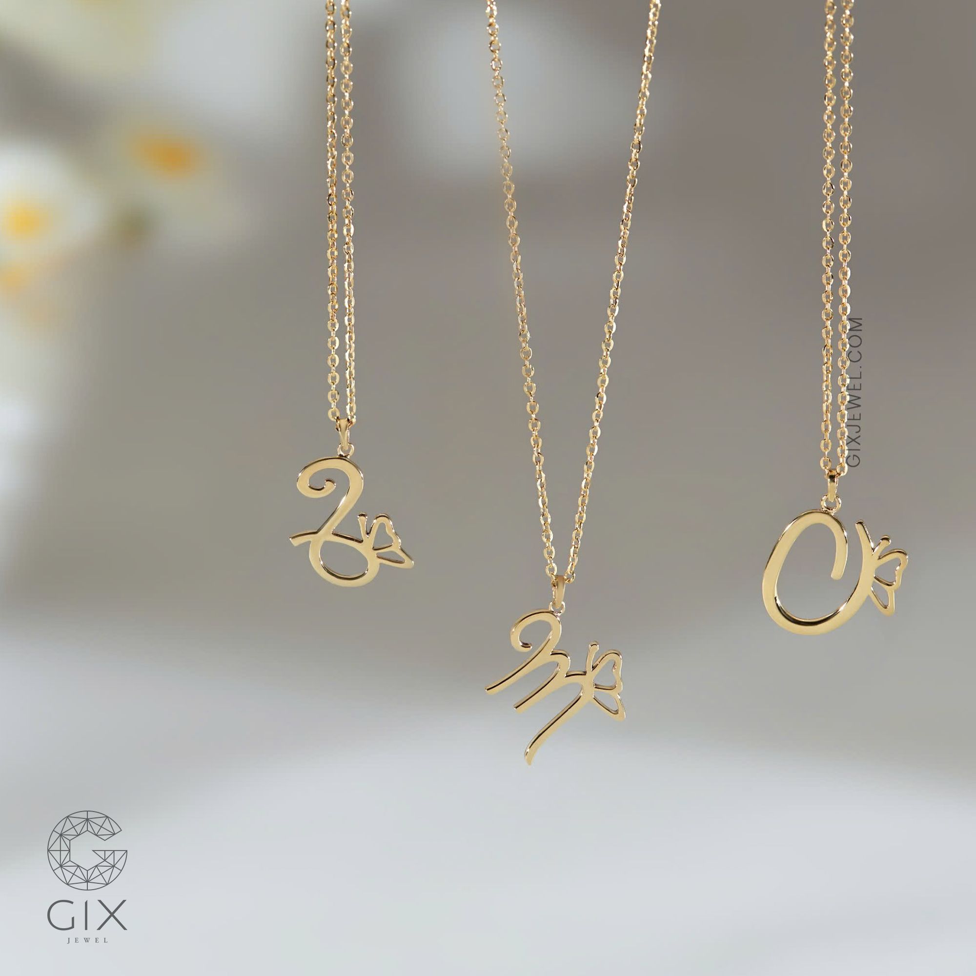 Dây chuyền vàng khắc tên chữ cái mắc xích mỏng đẹp hình cánh bướm Gix