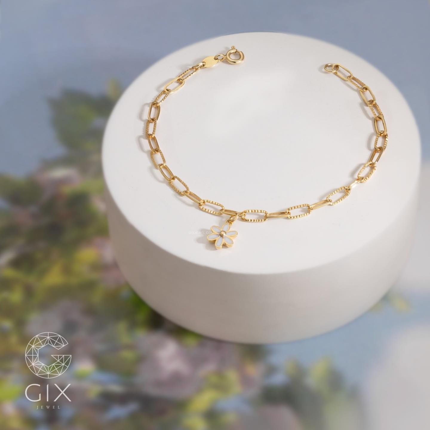 Lắc tay vàng nữ 18k bạc cao cấp mắc xích trơn gắn charm hình hoa xinh Gixjewelry