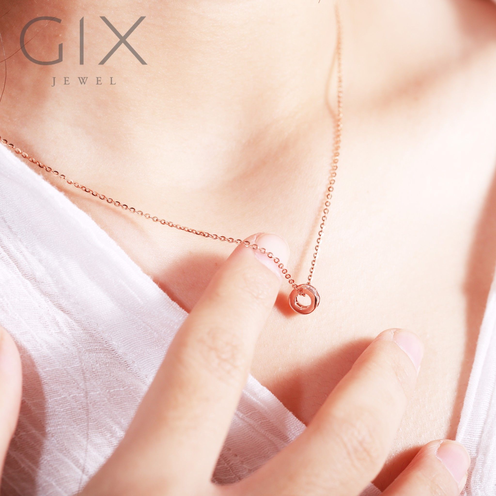 Dây chuyền vàng nữ 18k sợi mỏng đẹp cao cấp hình lu thống đính đá Gix Jewel