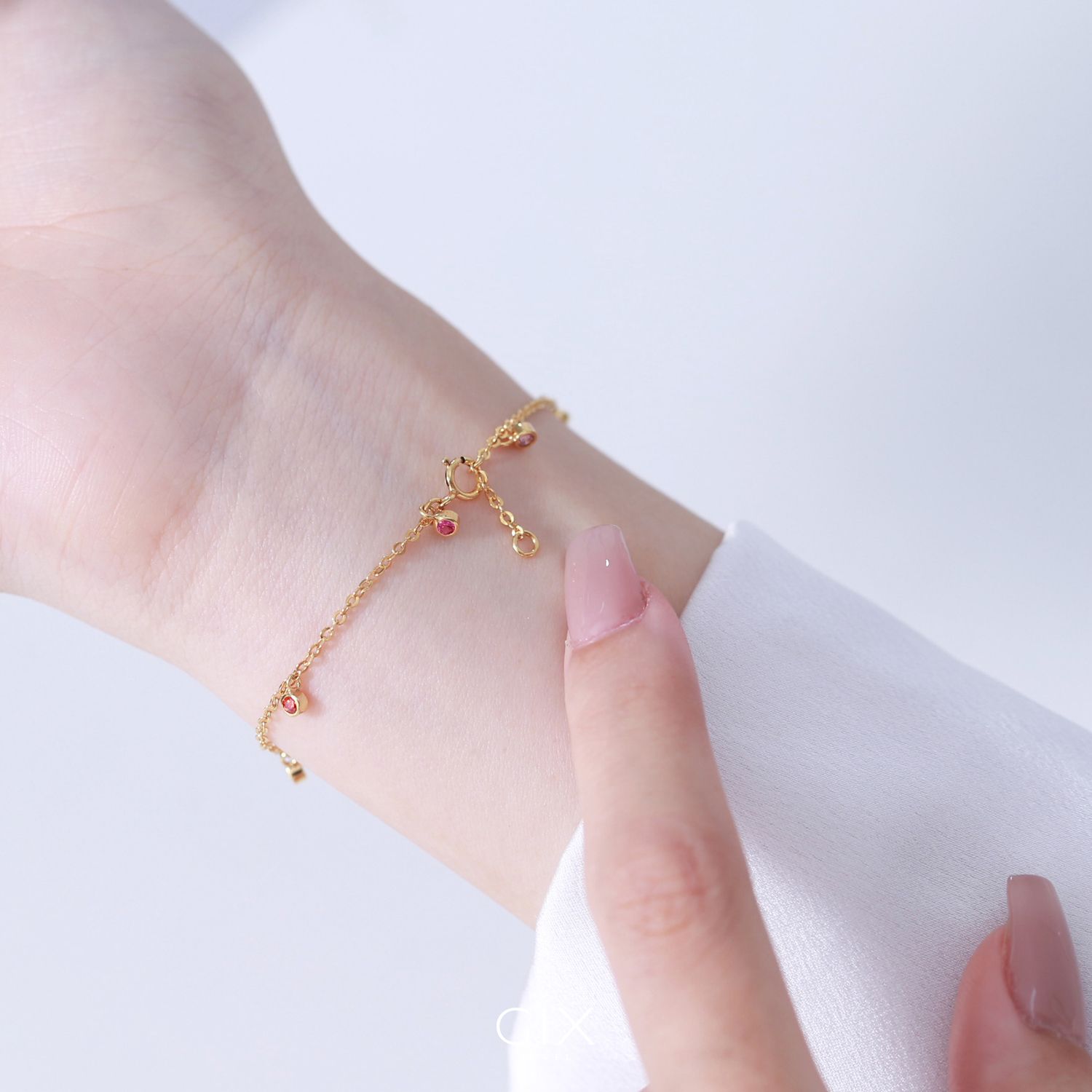 Lắc tay bạc nữ đẹp mạ vàng 18k sợi nhỏ xinh đính đá cầu vòng nhiều màu Gix