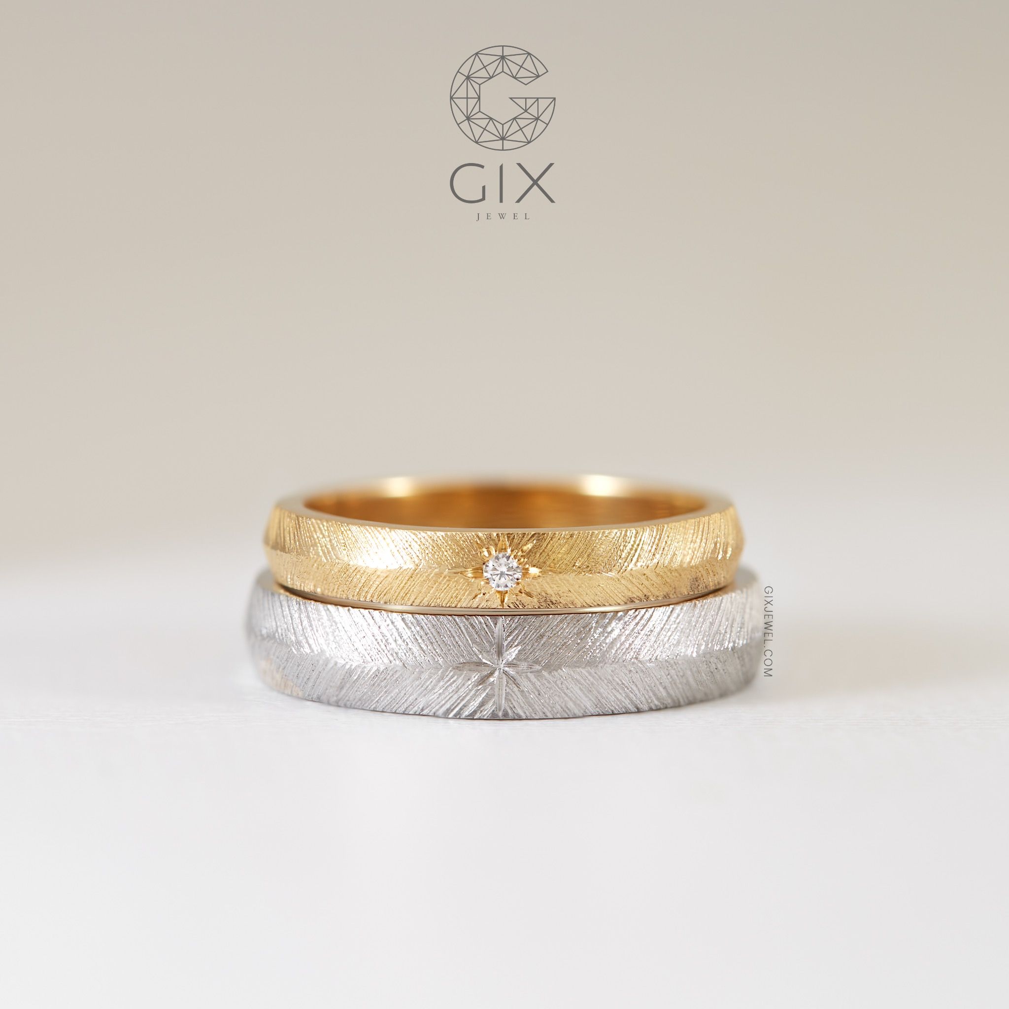 Nhẫn cưới vàng 18k thiết kế Gix Jewel đính kim cương nhám xước vintage