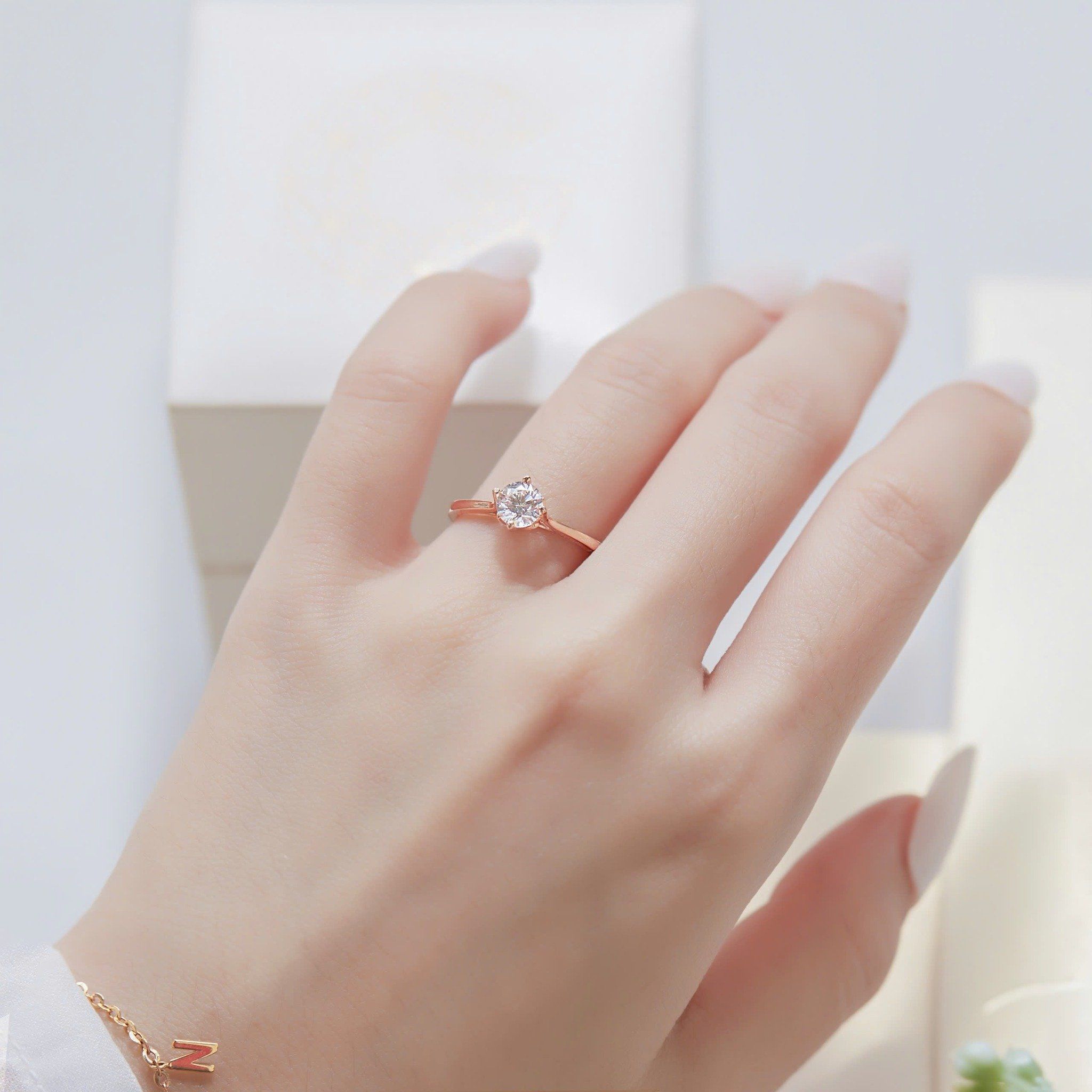 Nhẫn kim cương đính hôn bằng vàng hồng 18k đẹp giá rẻ Gix Jewelry