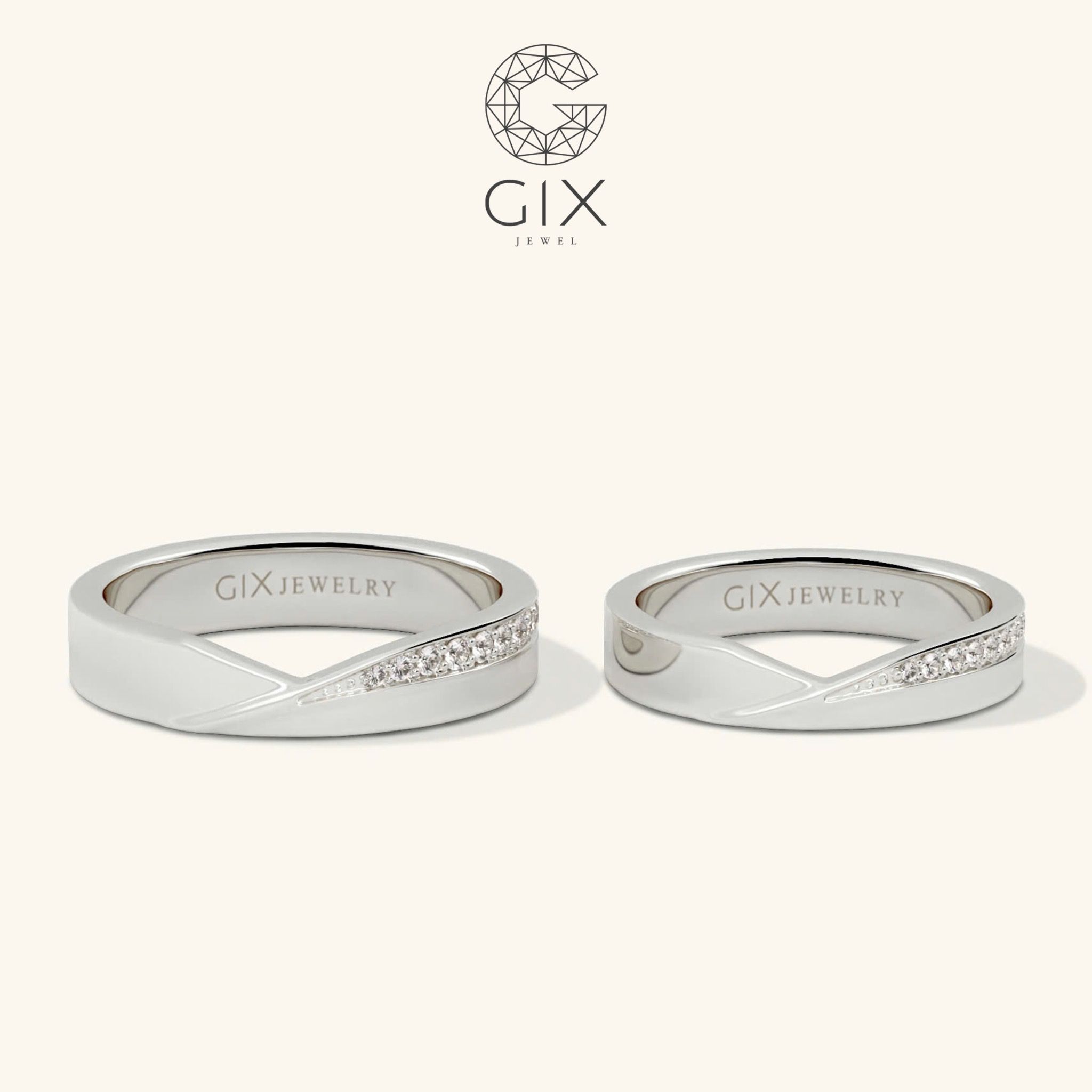 Nhẫn cưới hiện đại vàng trắng đính kim cương bản to đẹp khắc chữ Gix Jewelry