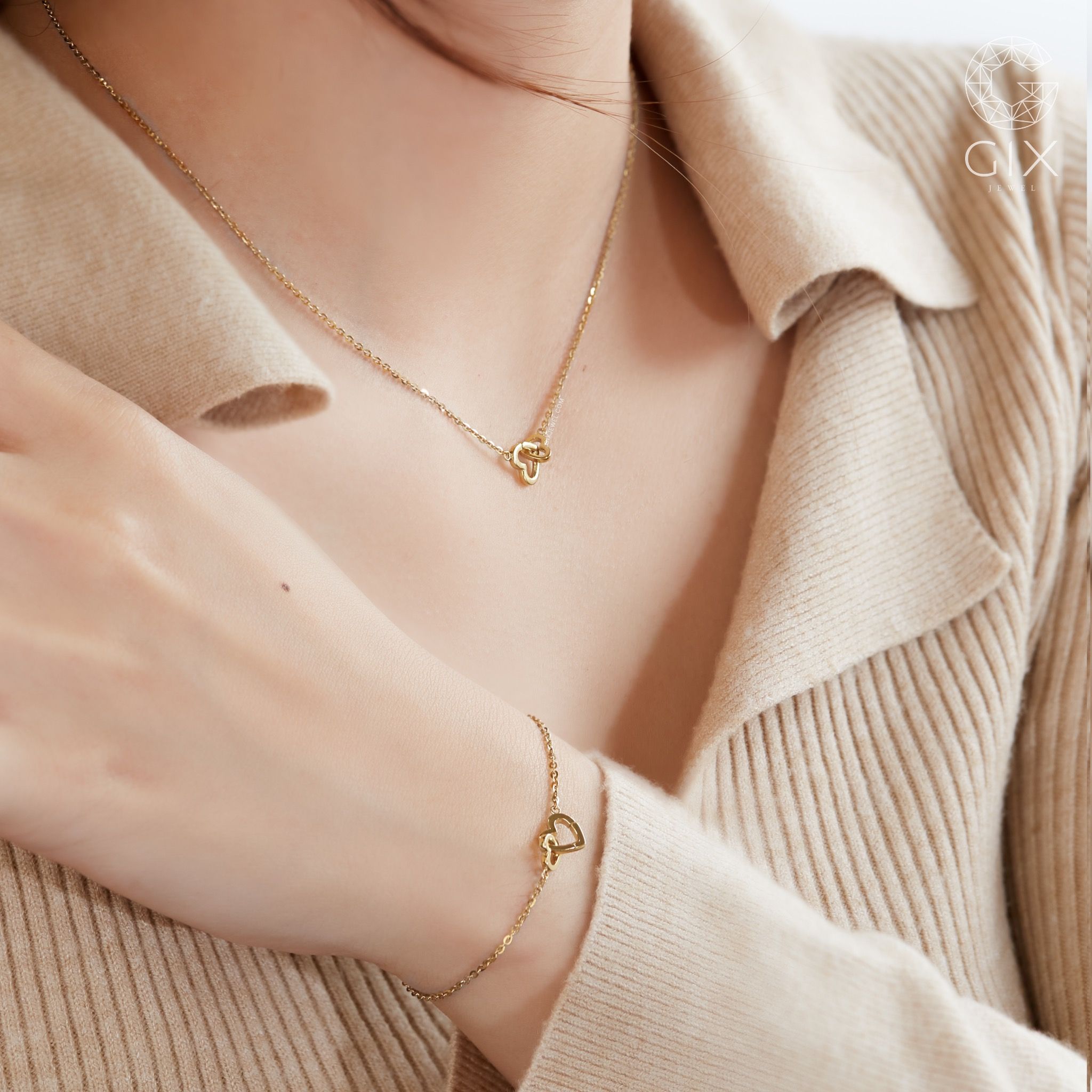 Vòng cổ vàng tây & bạc đẹp cho nữ hình trái tim lồng đeo sát cổ Gix Jewelry