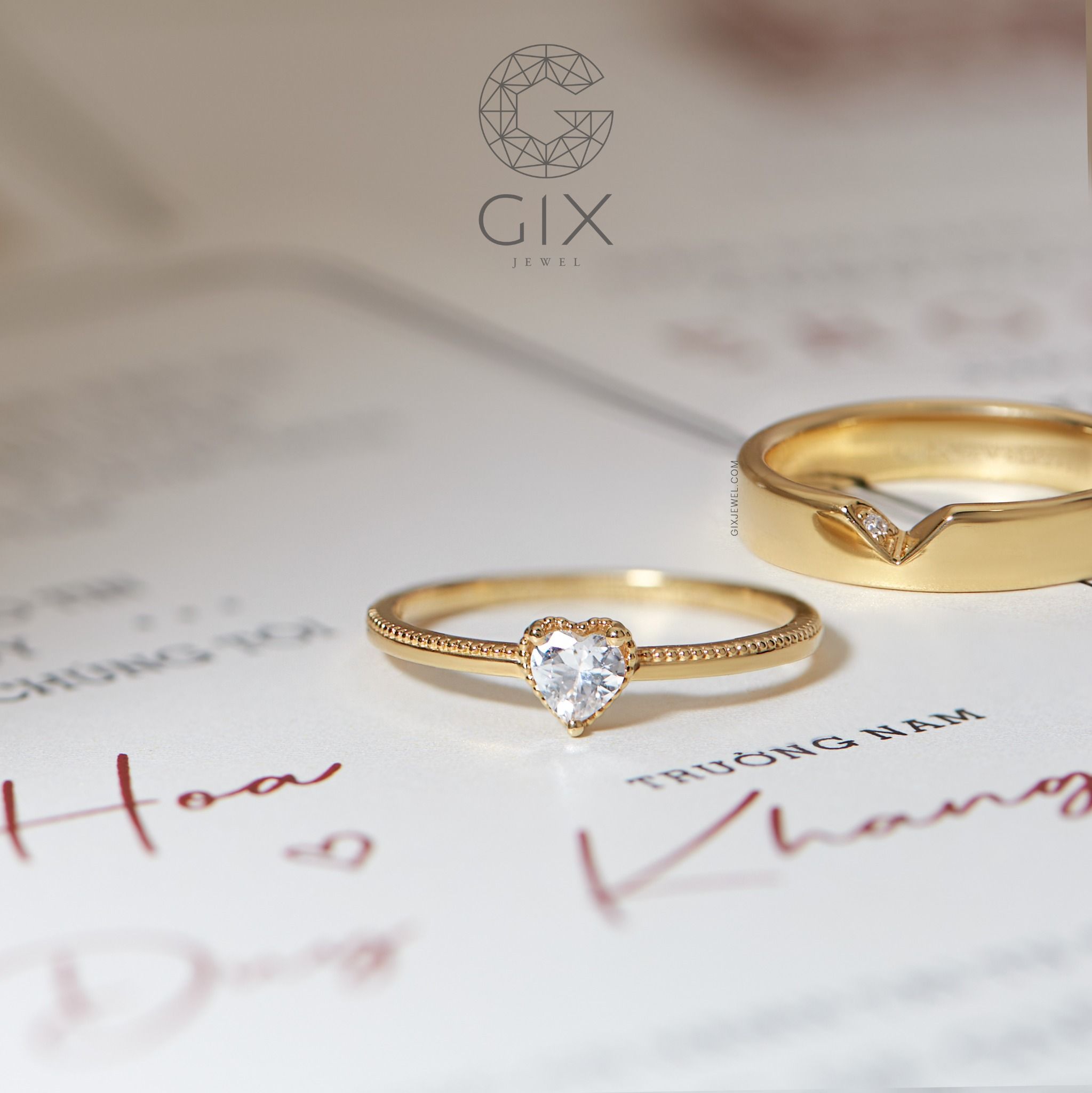 Nhẫn cầu hôn trơn đơn giản vàng 18k đẹp đính kim cương trái tim Gix Jewelry