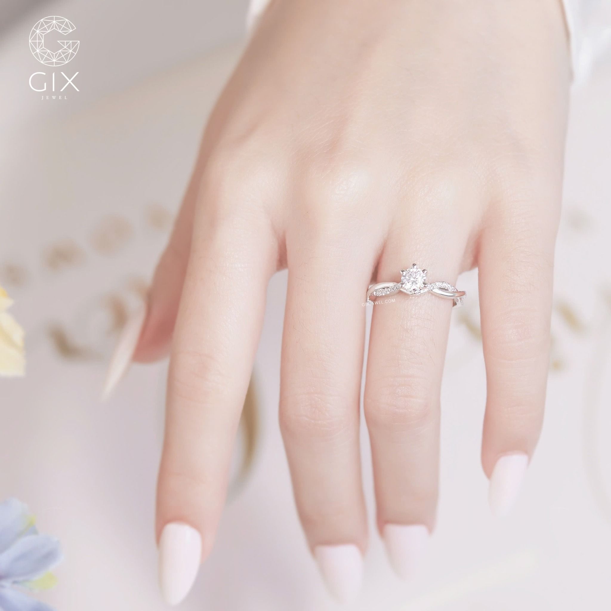 Nhẫn cầu hôn kiểu đẹp giá rẻ vàng tây 18k đính kim cương nhân tạo Gix Jewel