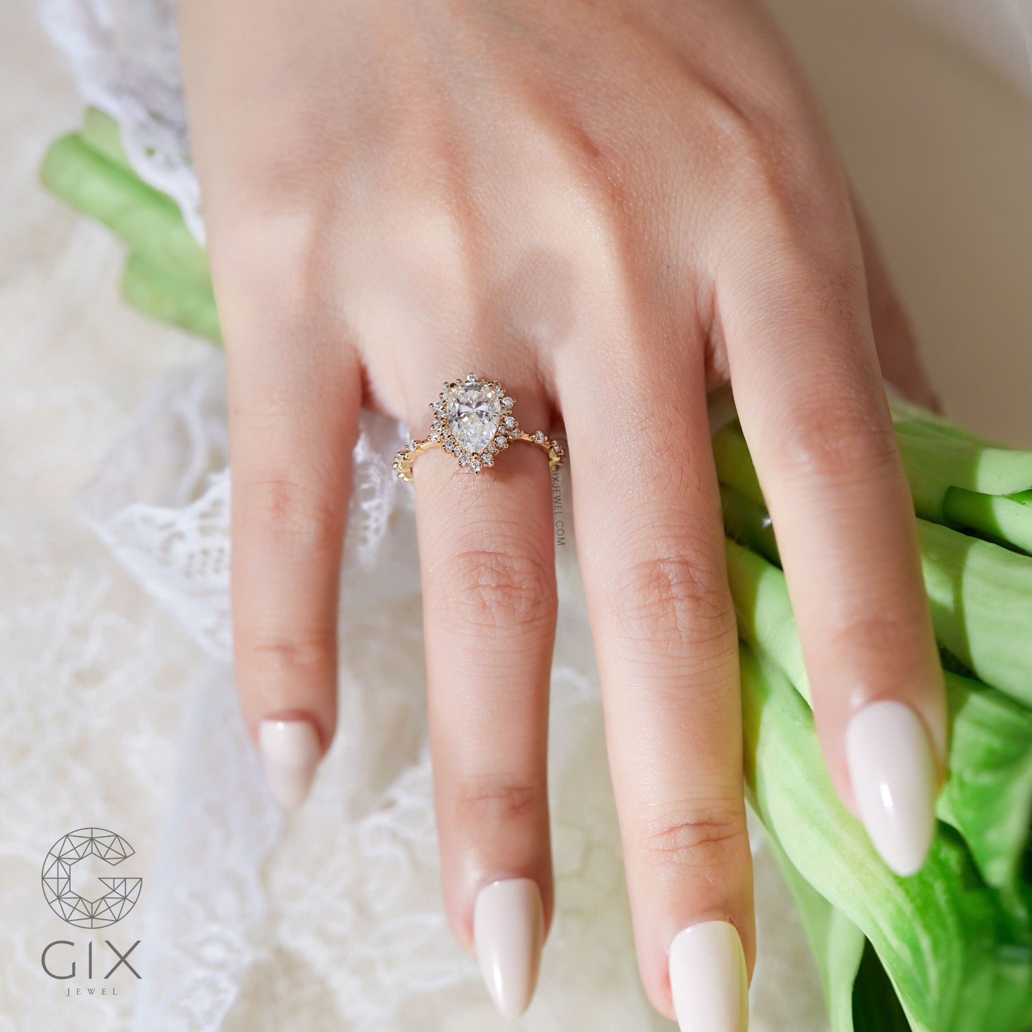 Nhẫn Đính Hôn Kim Cương Đẹp Vàng Tây 18K Đá Moissanite Giá Rẻ Gixjewel