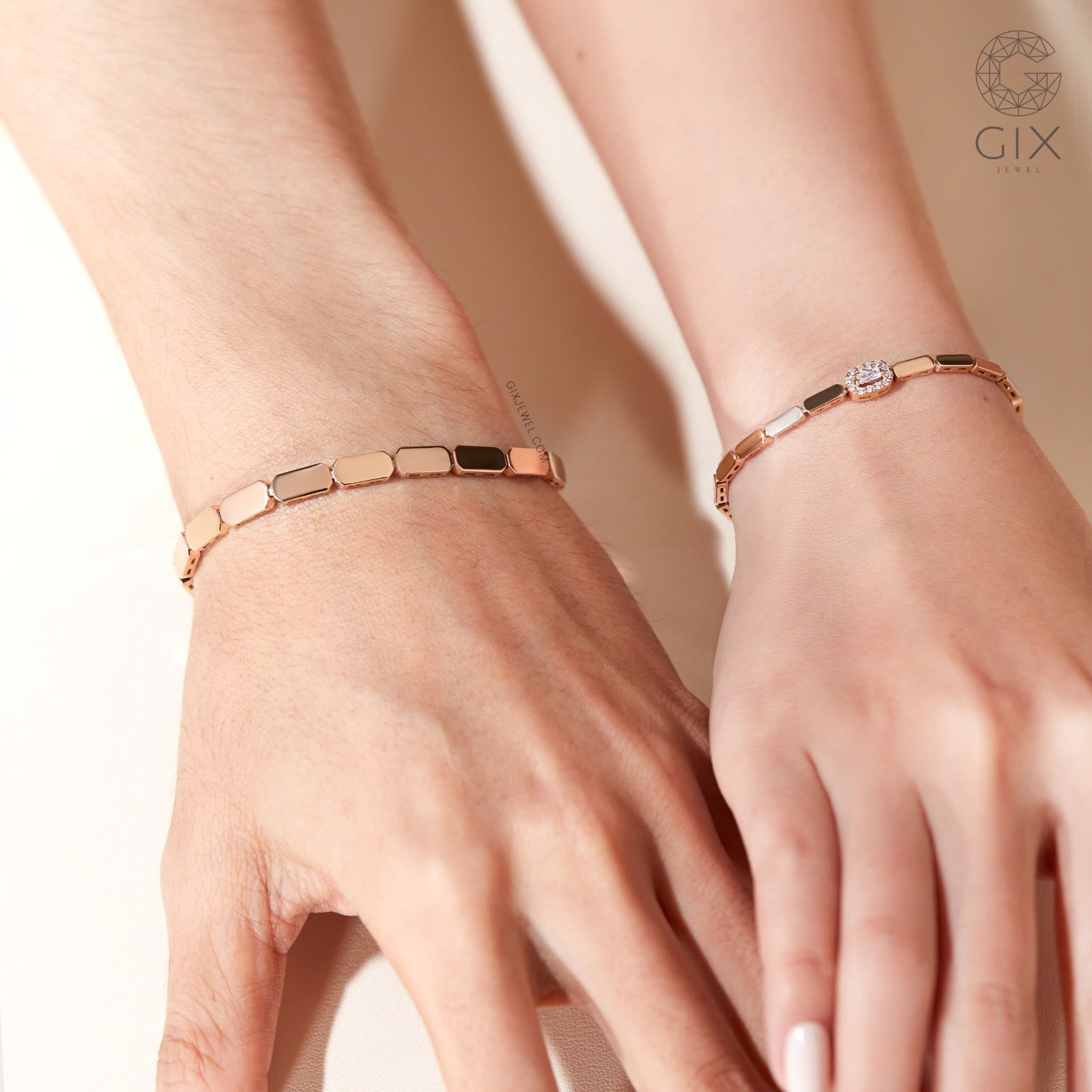 Vòng tay cặp đôi vàng 18k bản to handmade cao cấp đính kim cương đẹp Gixjewel