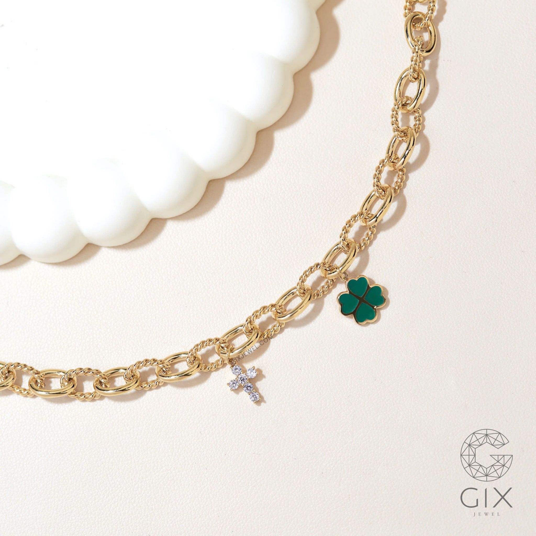 Lắc tay cỏ 4 lá mắc xích vuông vàng nữ 18k bạc 925 Gix Jewel mix charm thánh giá
