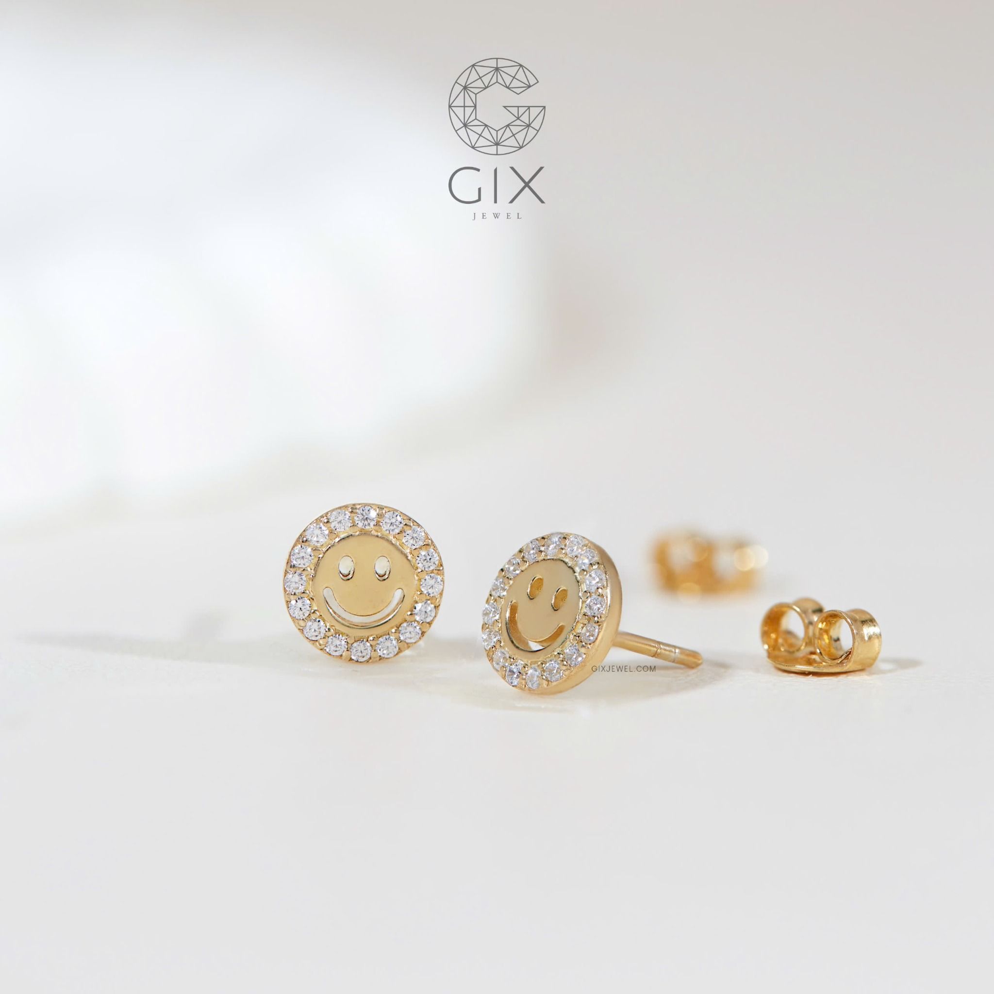 Bông tai nữ đẹp vàng 610 bạc 925 hình mặt cười đính kim cương tấm Gix Jewel
