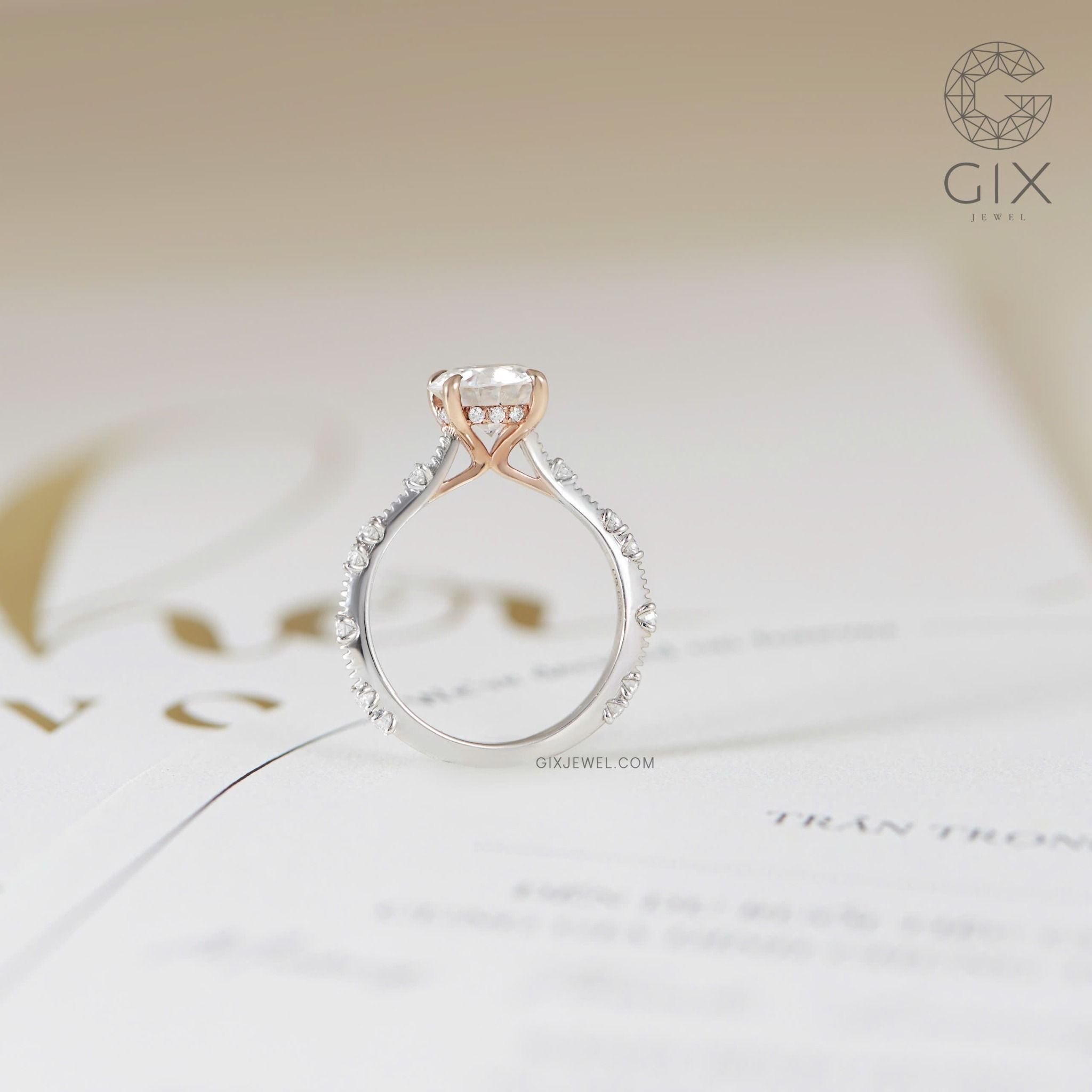 Nhẫn Vàng Cầu Hôn 18K Đẹp Nhất Bạc S925 Đính Kim Cương Moissanite Gix Jewel