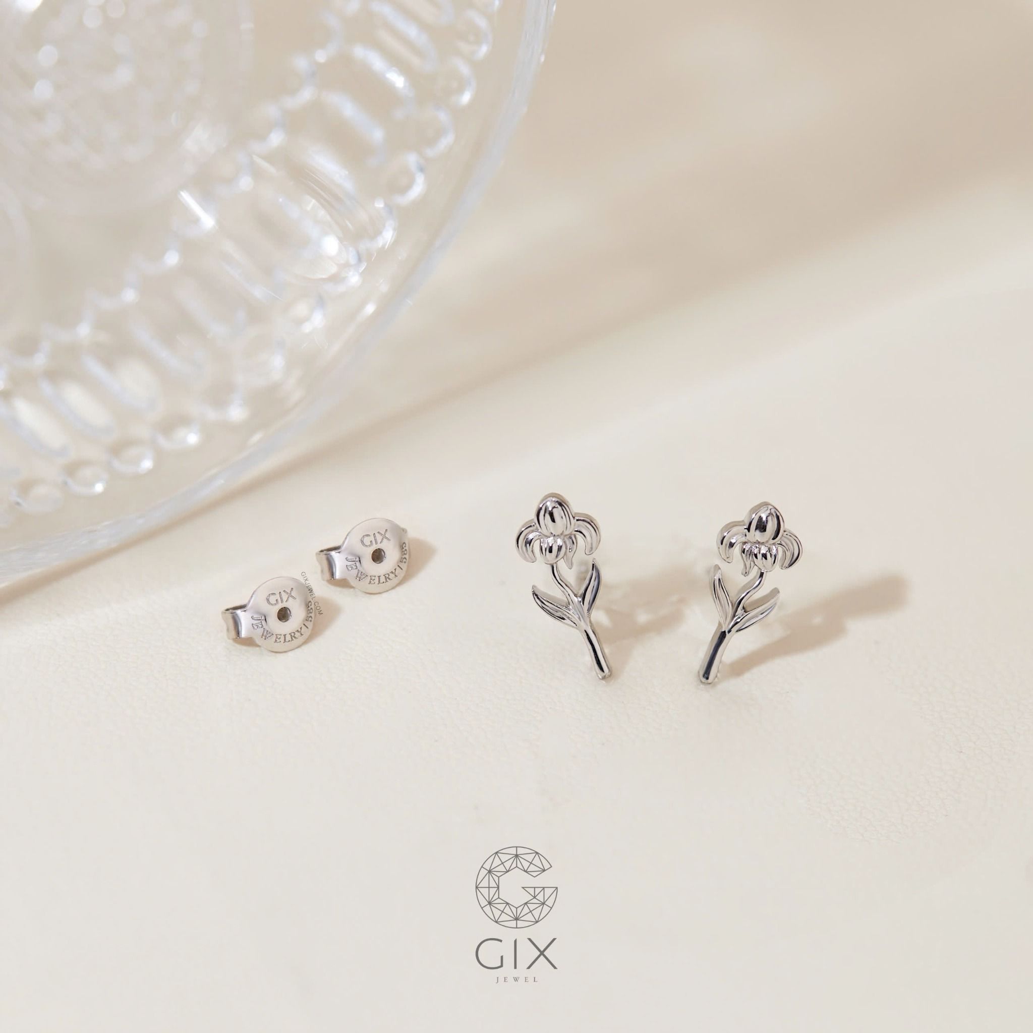 Bông tai nữ vàng ý 750 bạc xi bạch kim hình bông hoa diên vĩ lấp lánh Gixjewel