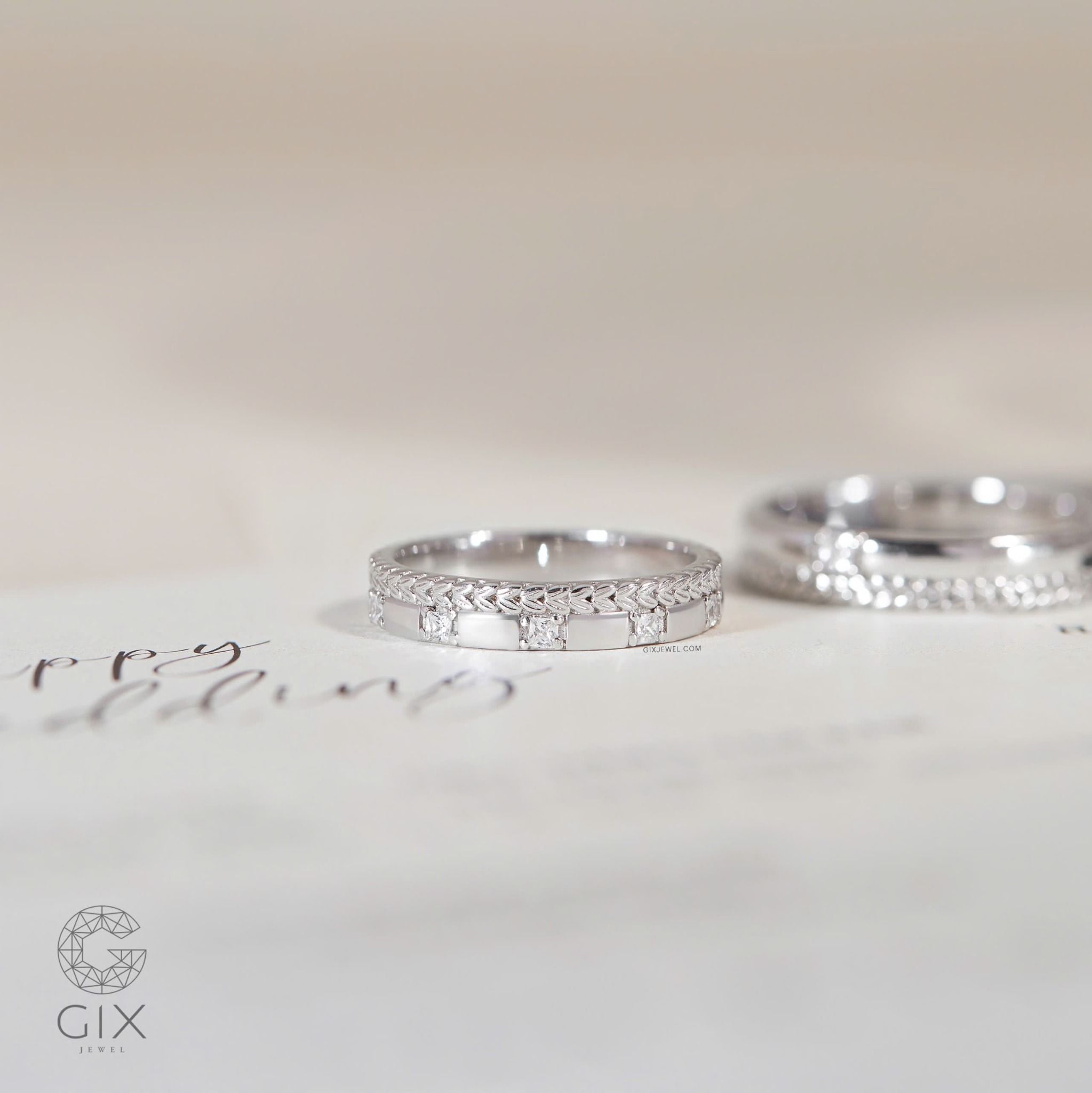 Nhẫn cưới kiểu mới 18k bản to đẹp hình vương miện đính đá Gix Jewel