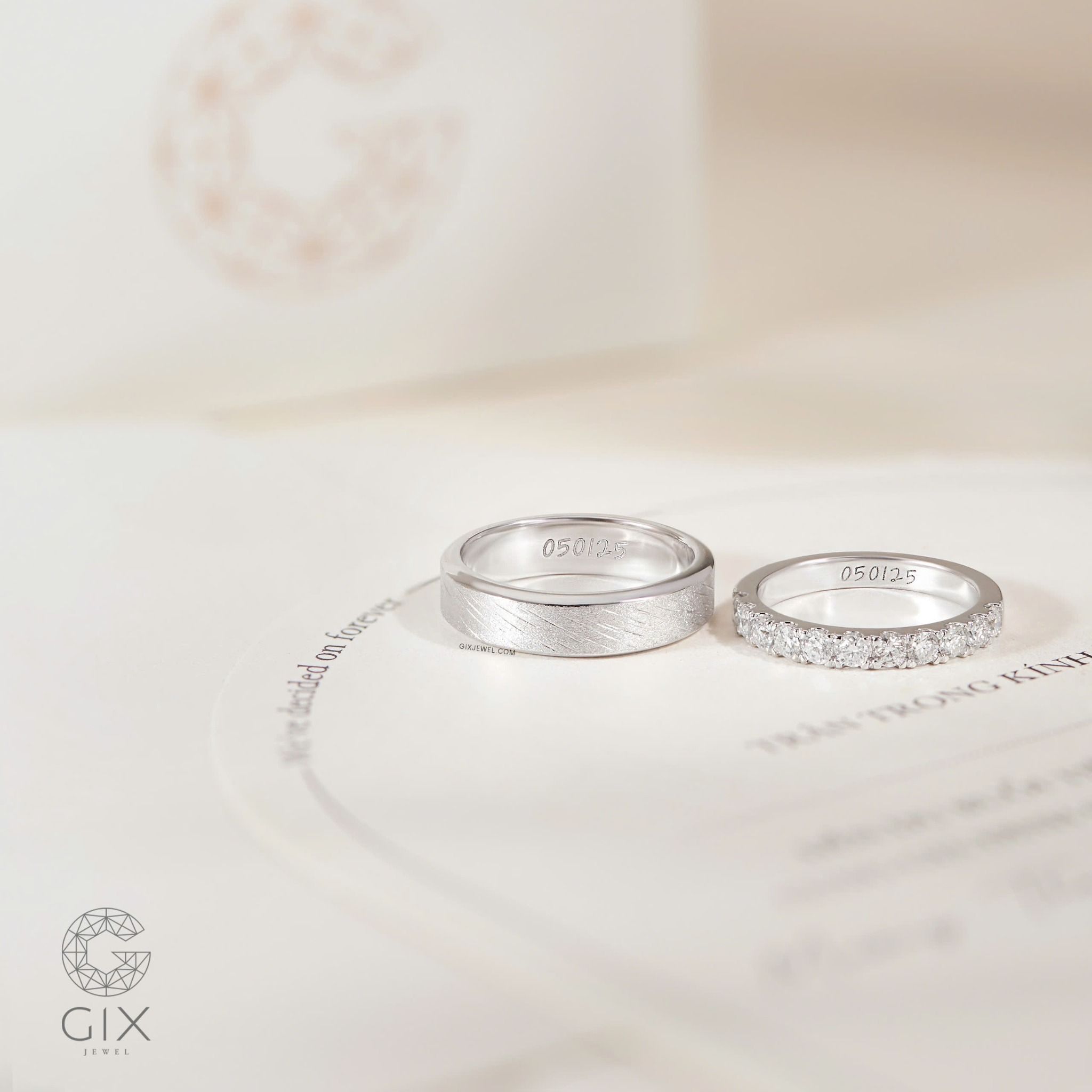 Nhẫn cưới kim cương vàng trắng 18k Luxury đính full hạt Gix Jewelry