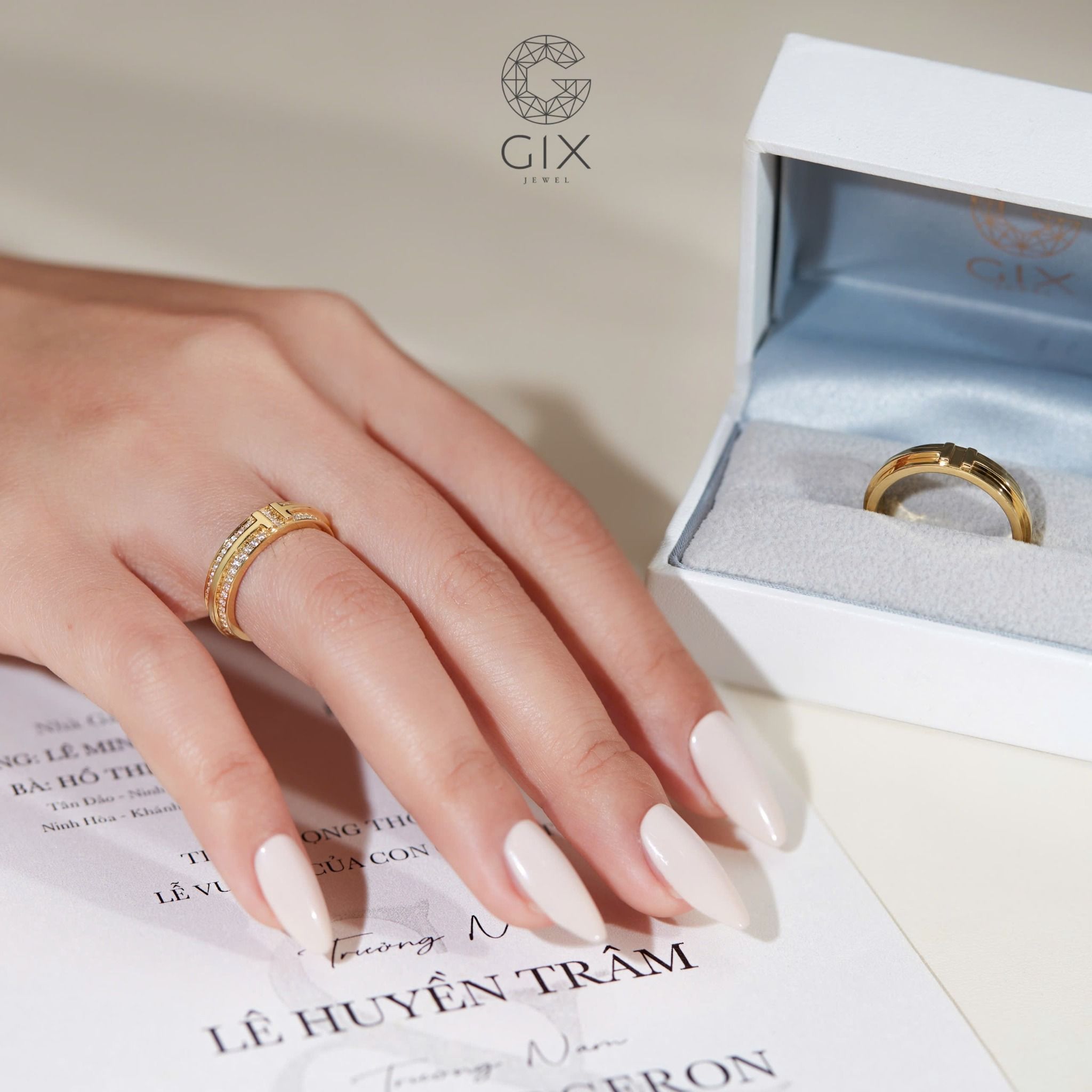 Nhẫn cưới kim cương vàng 18k đẹp sang trọng đính full hột xoàn cao cấp Gix Jewel