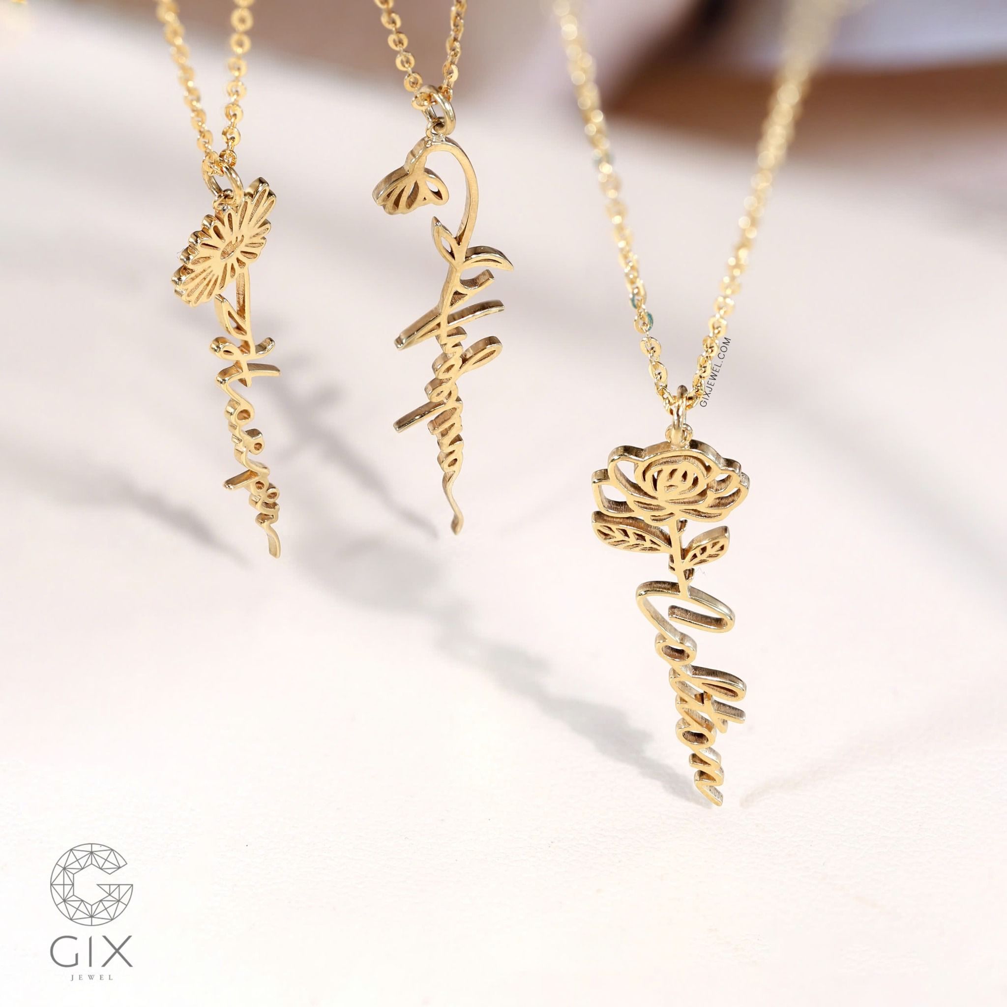 Dây chuyền vàng khắc tên chữ cái dây chữ cong cho nữ - Hoa Cúc Daisy tháng 4 GixJewelry