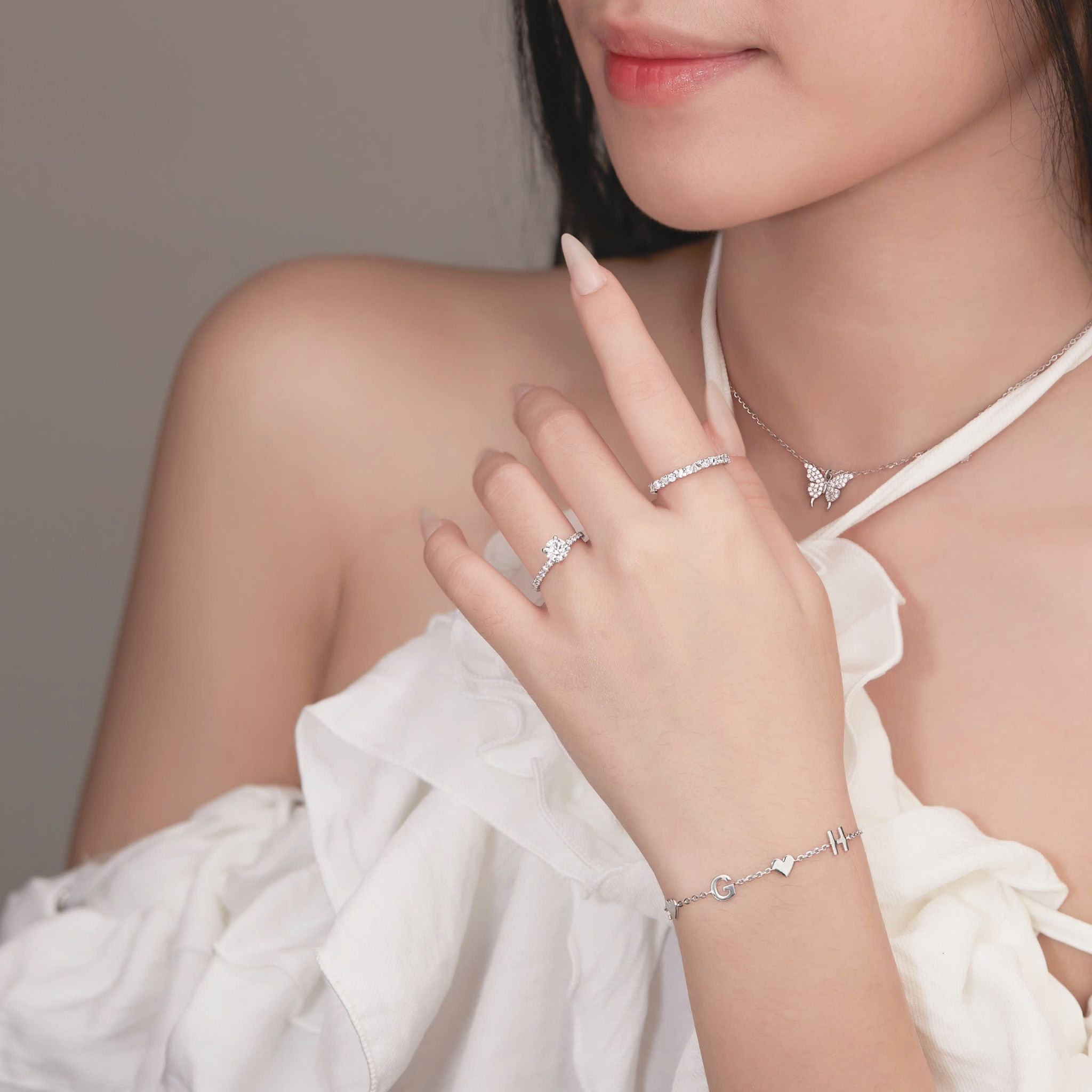 Nhẫn cầu hôn Moissanite vàng 18k đẹp - Bliss Touch | Gix Jewelry