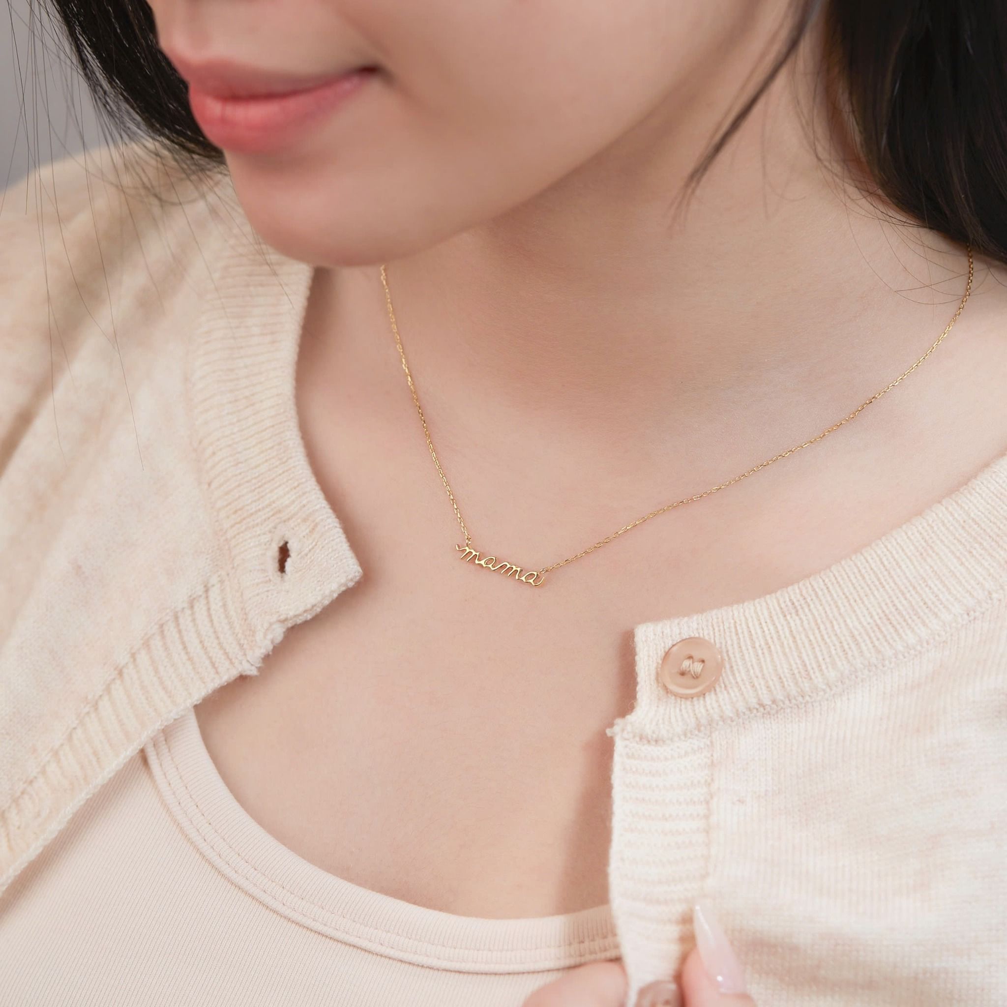 Mặt Dây Chuyền Vàng 18K Khắc Chữ Mama Theo Yêu Cầu Gix Jewel