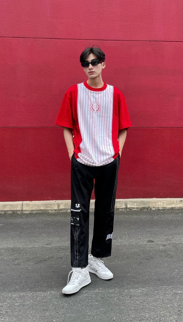 BASEBALL TEE WHITE/RED (STRIPE)