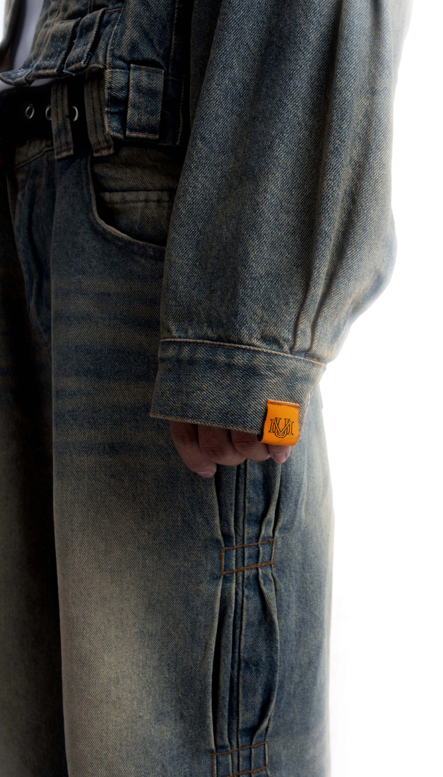 PLEATED WASH DENIM PANTS