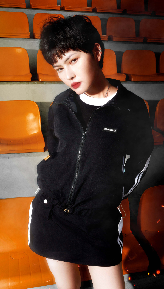 SPORTY WOMEN JACKET
