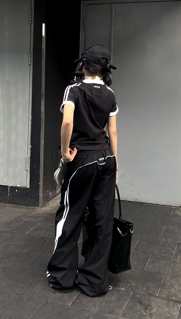 SPORTY BABY TEE BLACK