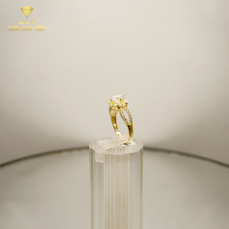 Nhẫn Nữ Vàng 18k hột cao đài tấm tròn - 001
