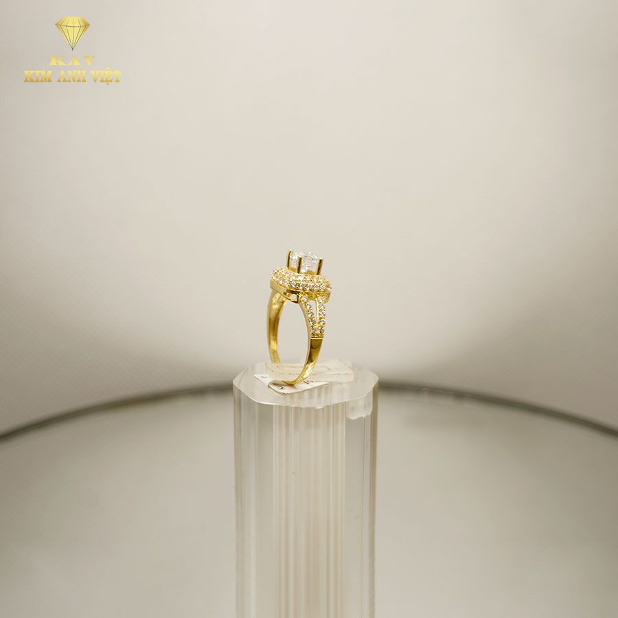 Nhẫn Nữ Vàng 18k Hột Cao Đài Tấm Vuông - 004