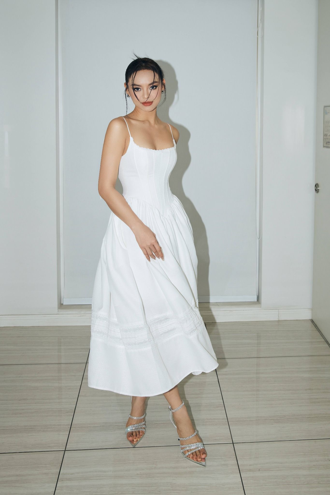 COLBIE DRESS (white)