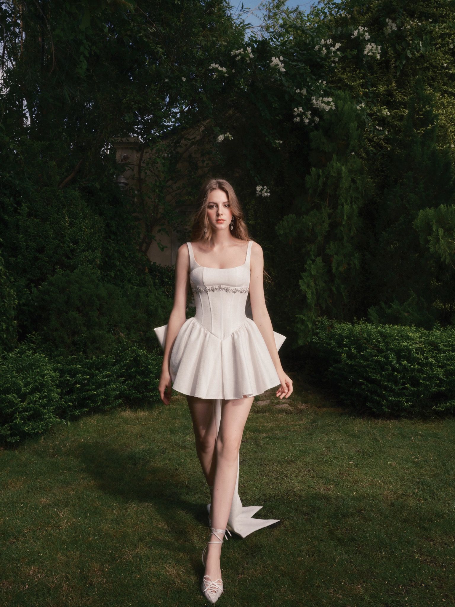 AURORA DRESS (white)
