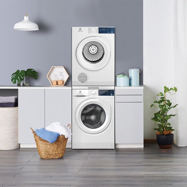 Máy sấy Electrolux 8.5 Kg EDV854J3WB