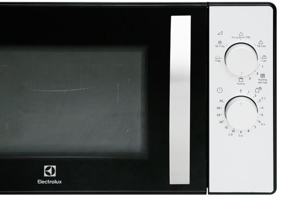 Lò vi sóng Electrolux 23 Lít EMG23K38GB