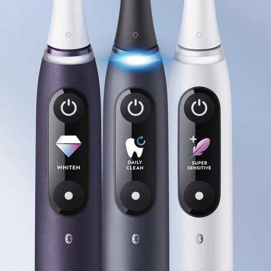 Oral B iO Series 8