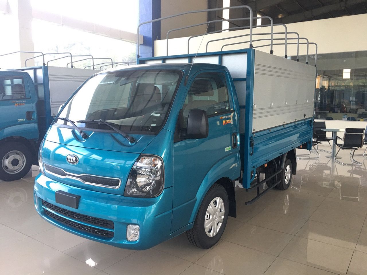 KIA K200 1.9 TẤN MUI BẠT