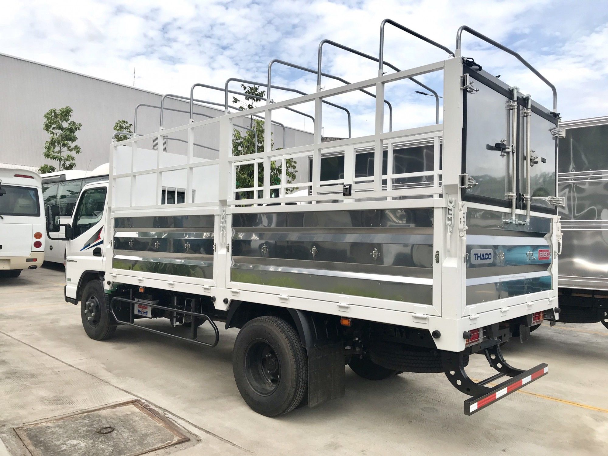 FUSO CANTER 4.99 - MUI BẠT - 1.99/ 2.1 TẤN