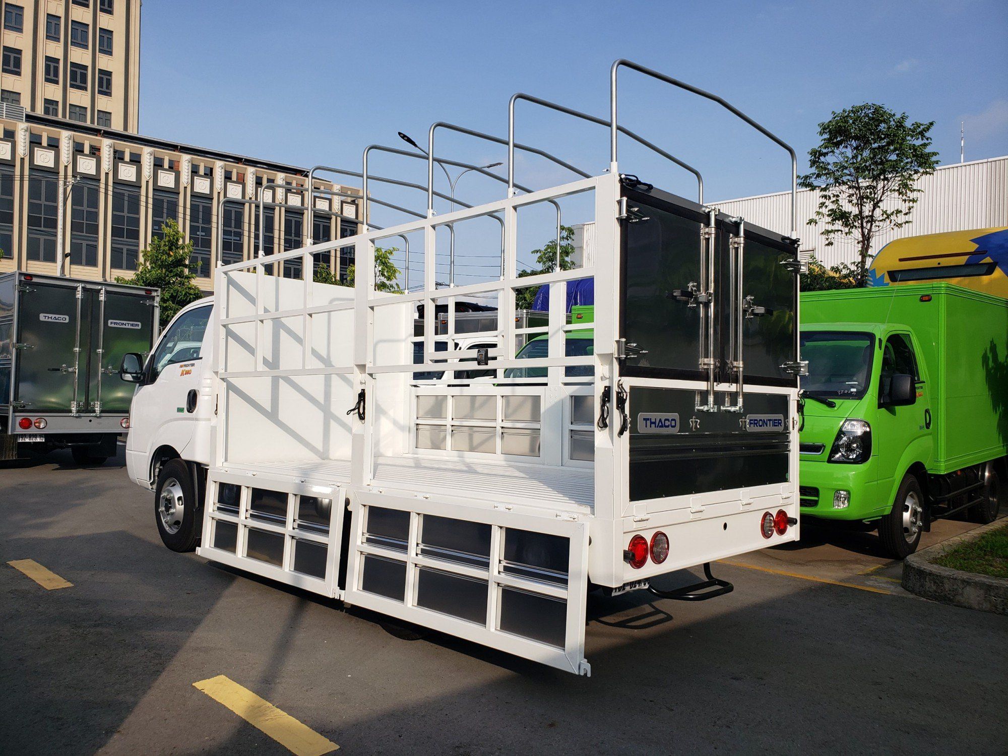 Kia K250 - Thùng Mui Bạt 5 Bửng - 2.490kg