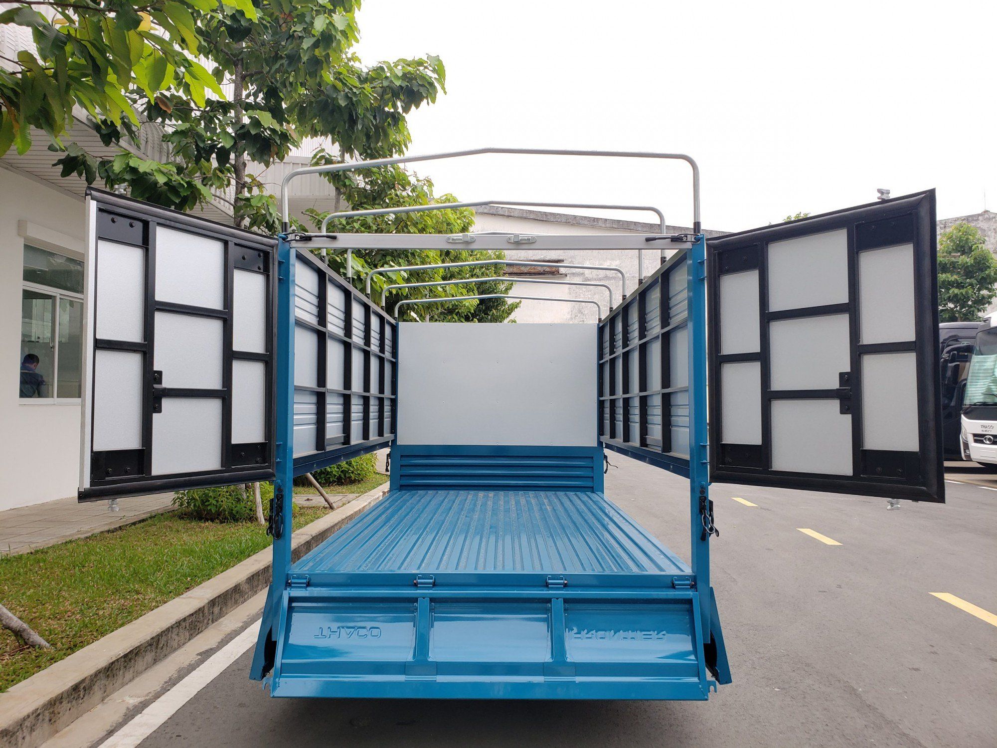 Kia K200 - Thùng Mui Bạt 3 Bửng - 1.950kg