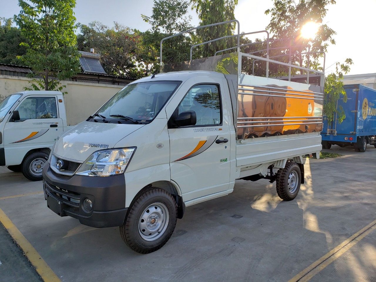 THACO TOWNER 990 - THÙNG MUI BẠT - TẢI TRỌNG 990KG