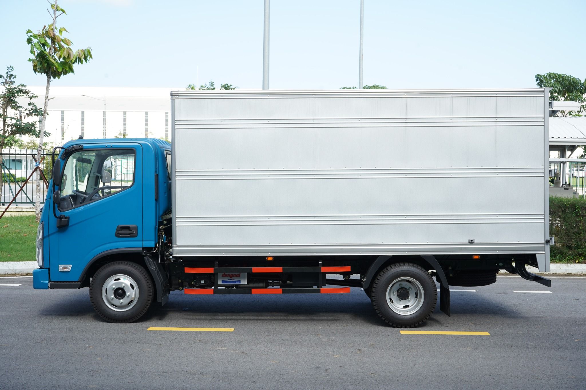 THACO OLLIN S490 TẢI 1.99 TẤN THÙNG 4M350