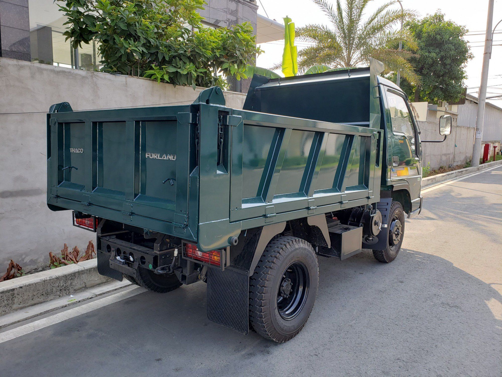 Thaco Forland FD250 - Xanh Rêu - 2,49 Tấn