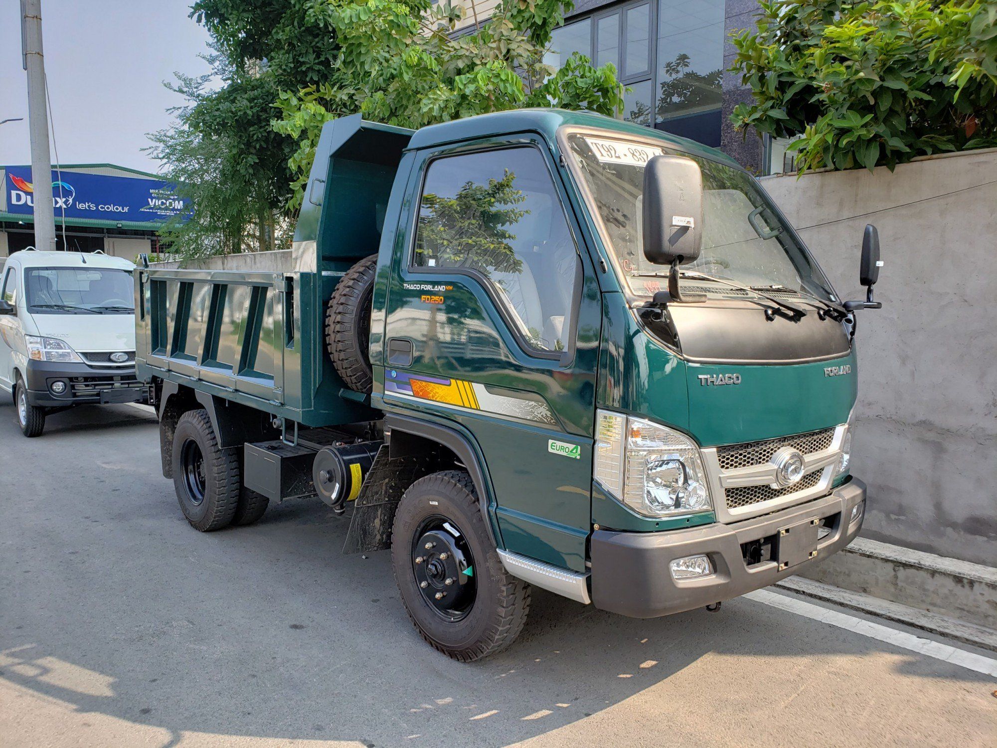 Thaco Forland FD250 - Xanh Rêu - 2,49 Tấn