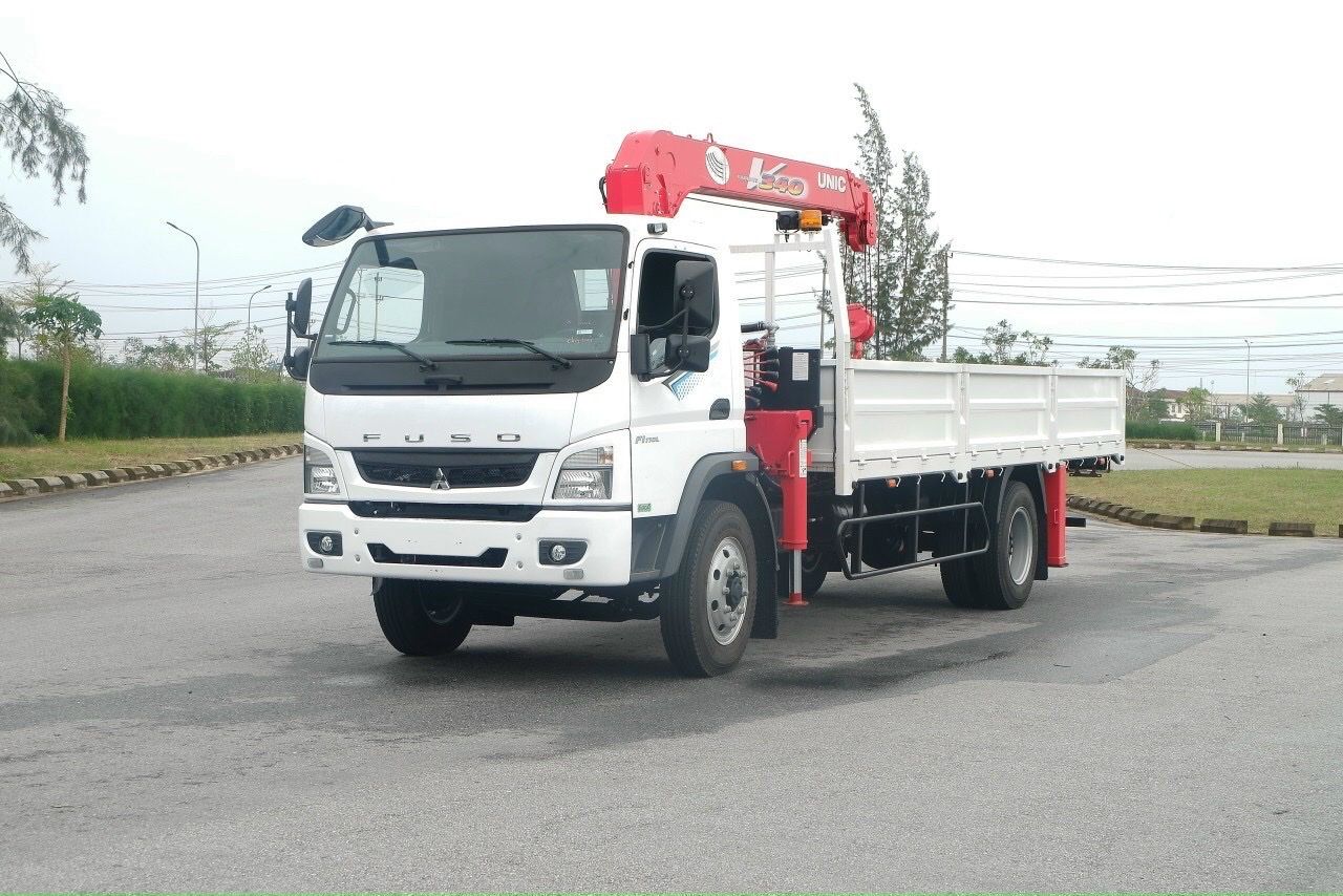 Xe tải Fuso FI 170L gắn cẩu 3 tấn Unic URV344K
