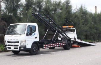 Xe chở xe cứu hộ sàn trượt Mitsubishi Fuso Canter TF8.5L