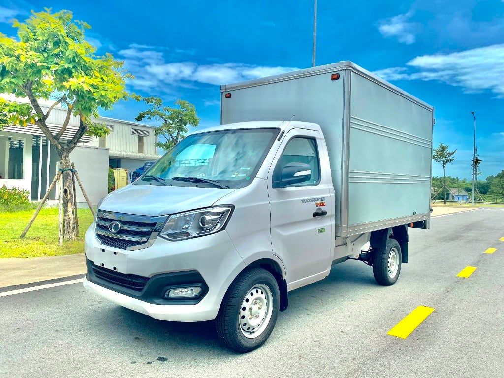 XE TẢI THACO FRONTIER TF230 THÙNG KÍN 920KG