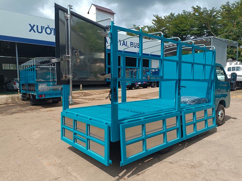 XE TẢI THACO FRONTIER TF2800 THÙNG MUI BẠT 5 BỬNG