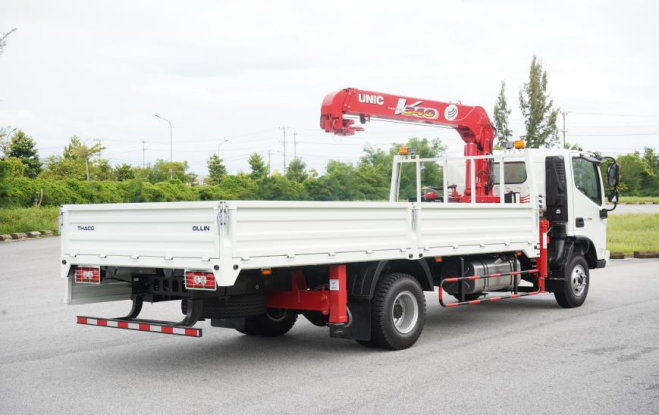 Xe tải cẩu Ollin S720 7 tấn gắn cẩu Unic V343K