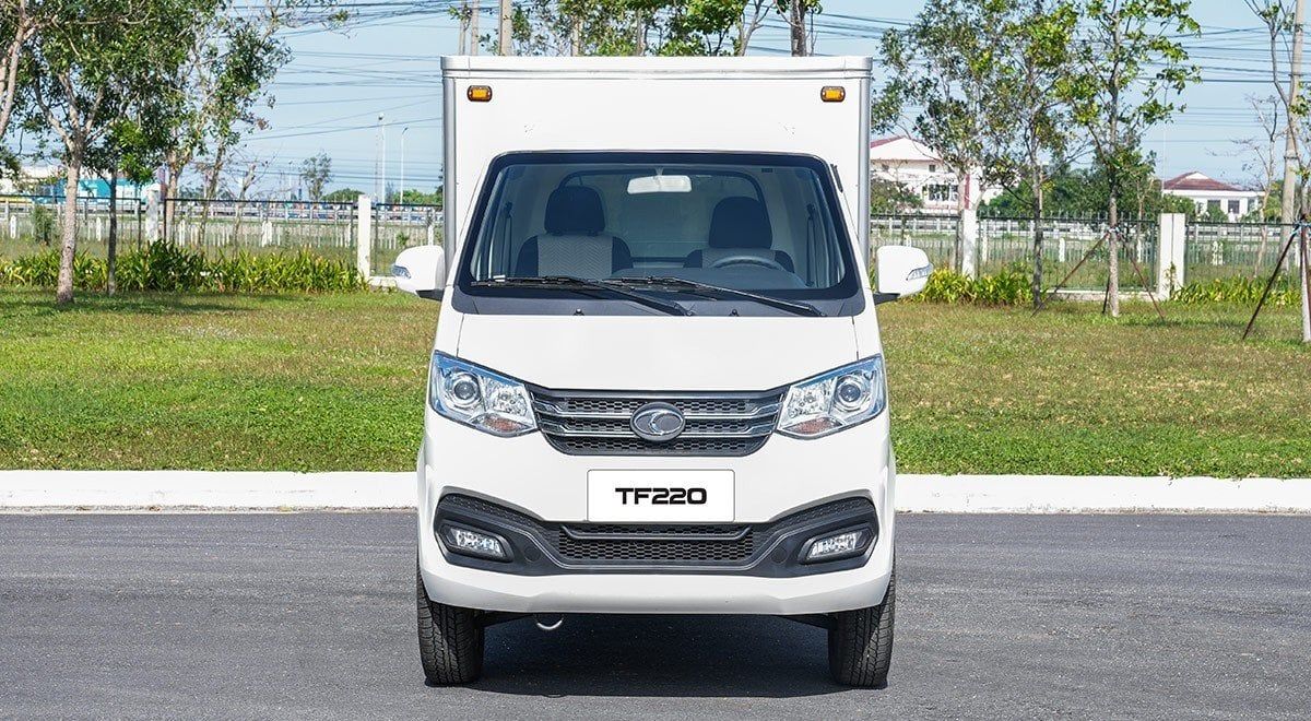 XE TẢI THACO FRONTIER TF220 THÙNG KÍN 990KG