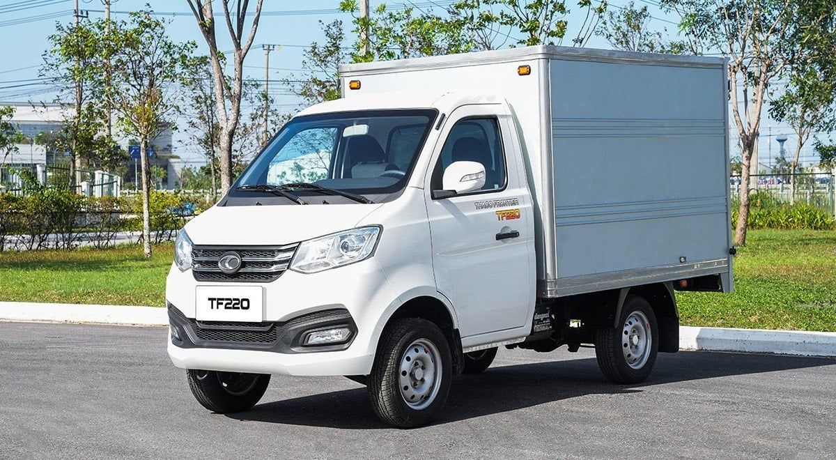 XE TẢI THACO FRONTIER TF220 THÙNG KÍN 990KG